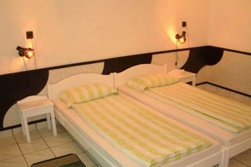 Romania Privát Lupeni, Lupeni, Interno